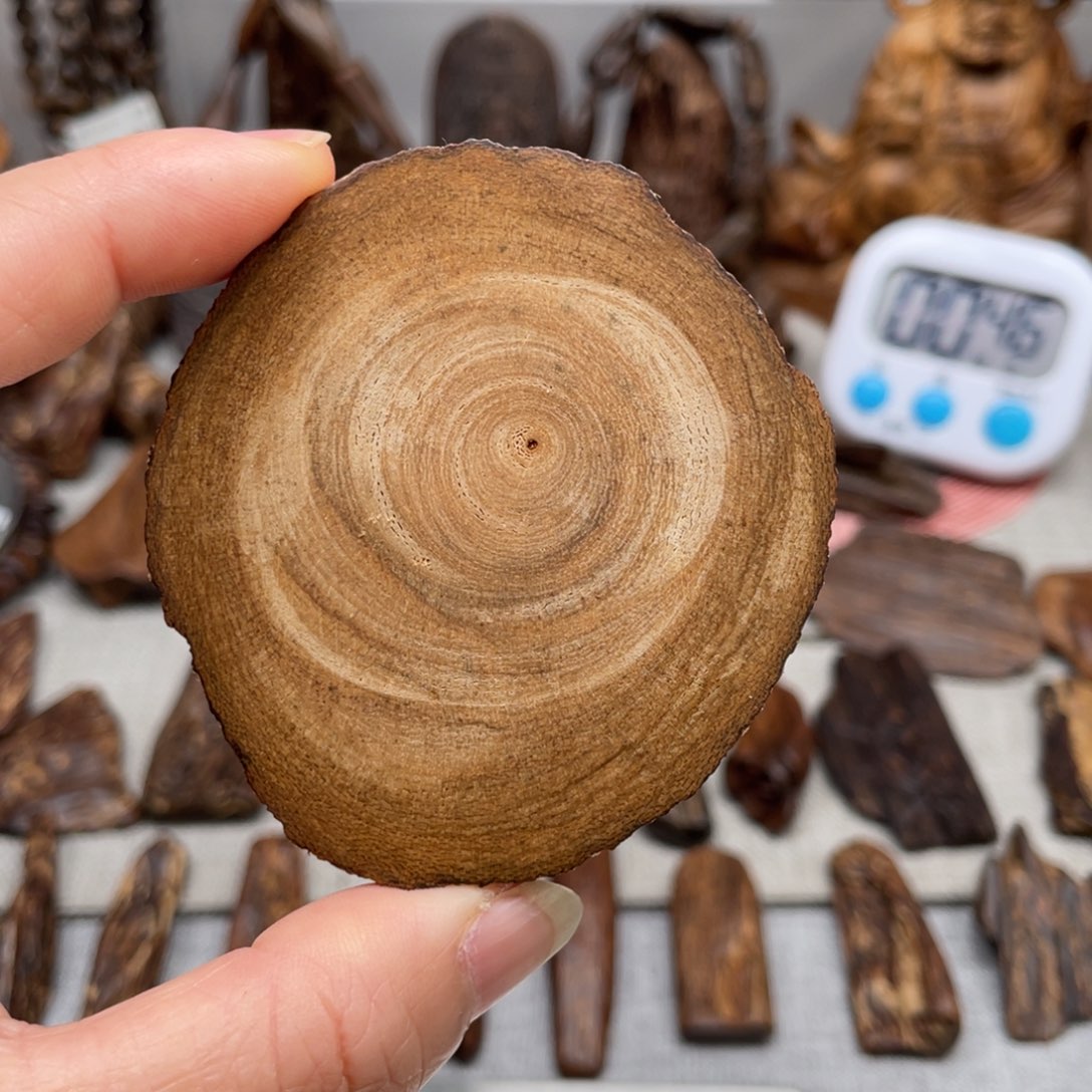 沉香碎屑沉香达拉干