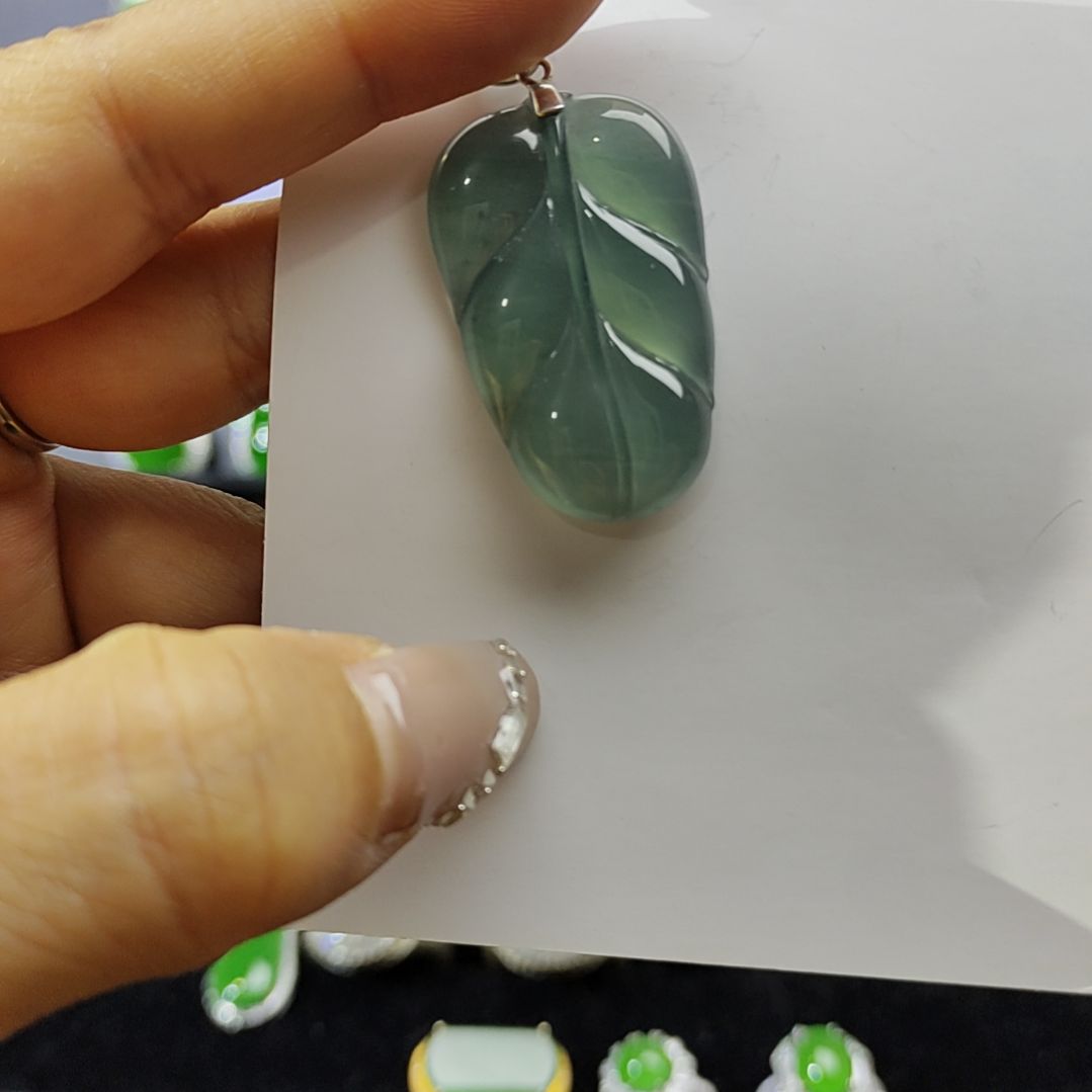 翡翠颈饰未镶嵌888777788