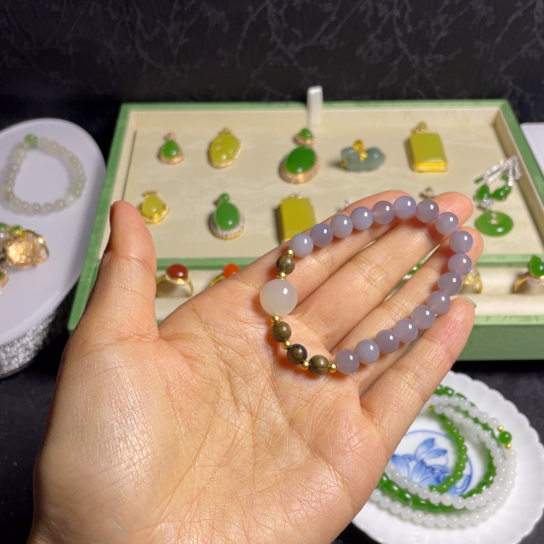 和田玉未镶嵌手串