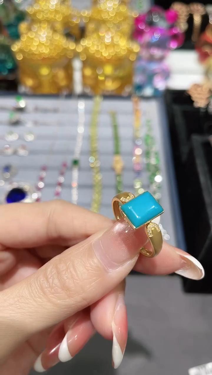 18K金镶嵌绿松石戒指