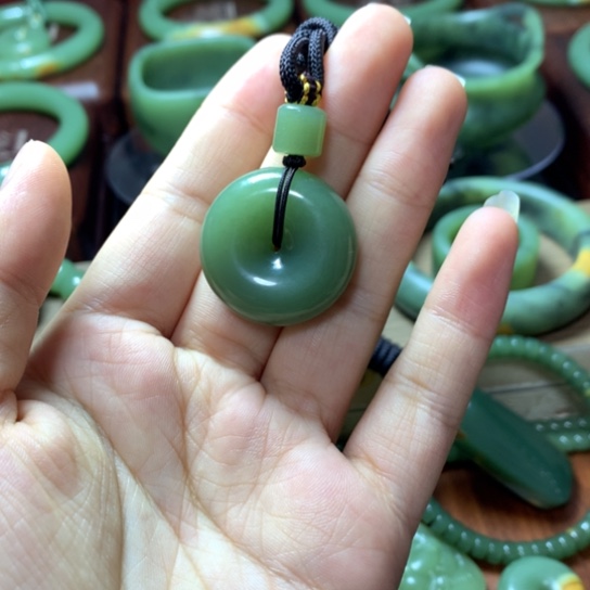 岫岩河磨玉（透闪石质玉）未镶嵌戒圈