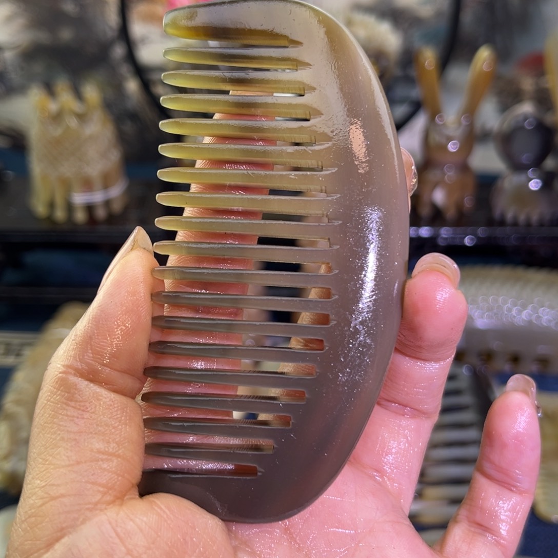 国内老白水黑金刚微瑕梳