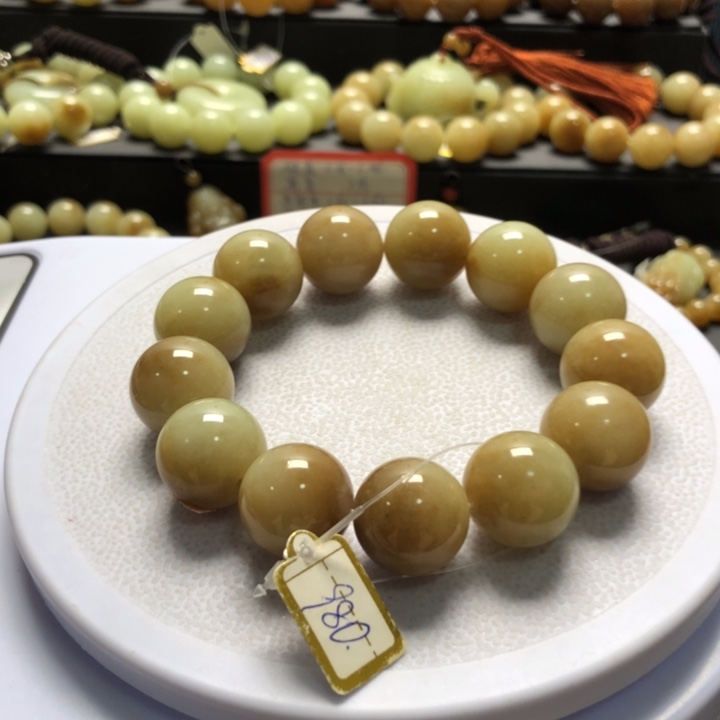 和田玉手串未镶嵌卡18