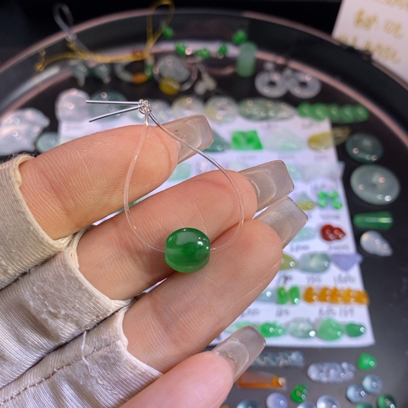 【闪购商品】翡翠挂件未镶嵌珠子