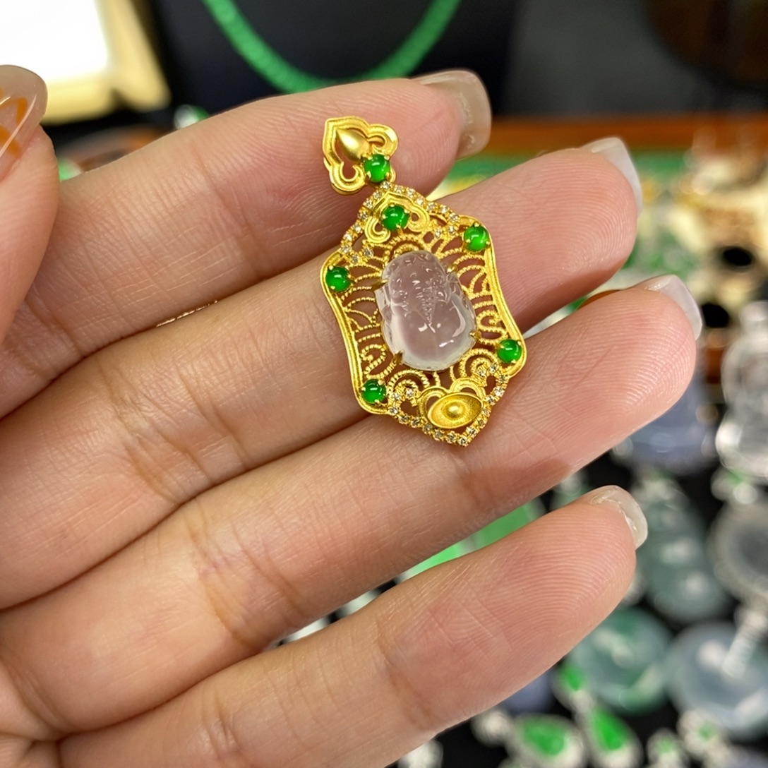 翡翠18K金镶嵌颈饰A货翡翠