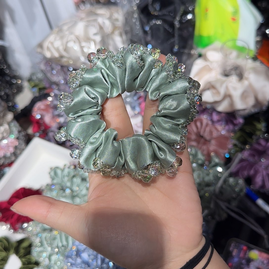 非金属Y13薄荷绿缎面满钻水晶发圈1个