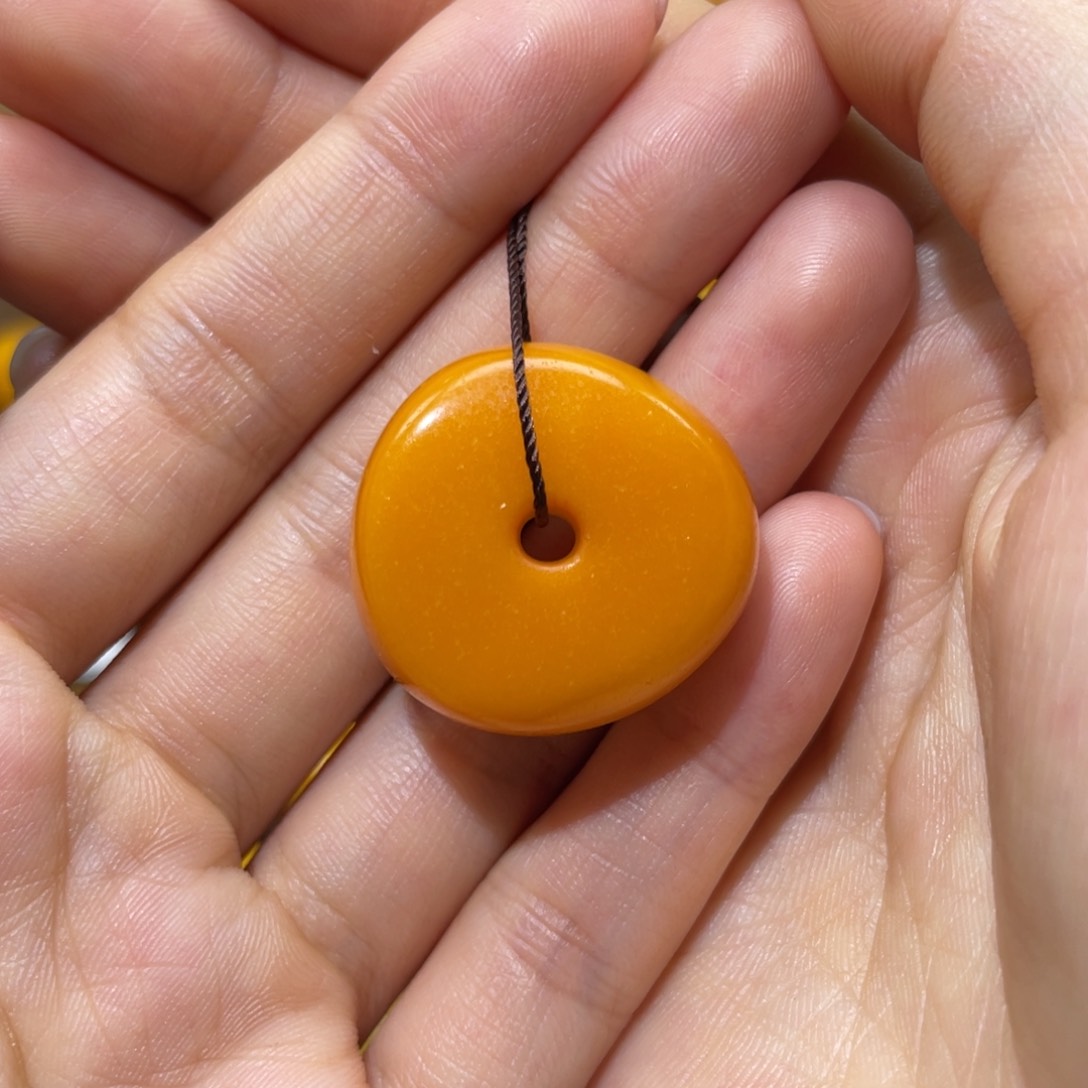 【闪购商品】琥珀裸石未镶嵌饼子