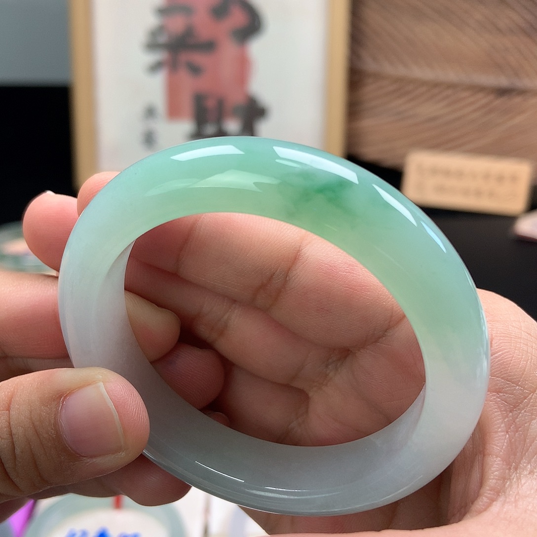 翡翠手镯未镶嵌9号