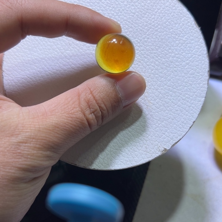 琥珀未镶嵌颈饰琥珀吊坠