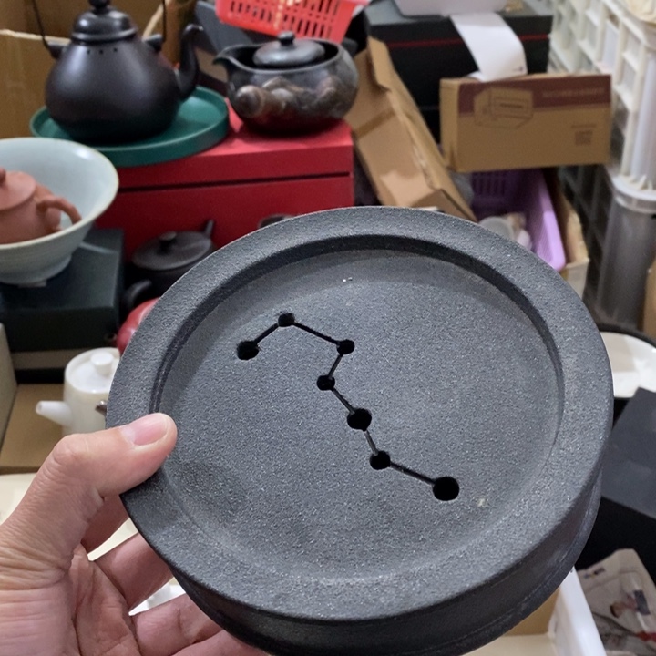 陶瓷艺术品及陶瓷壶