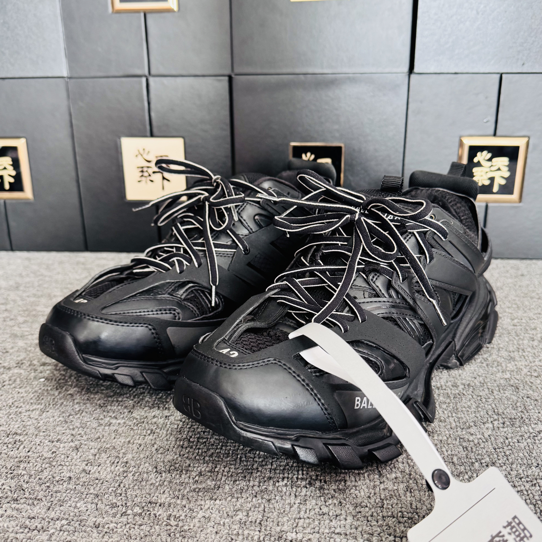 95新 Balenciaga/巴黎世家 track黑武士老爹鞋42码ysc3234
