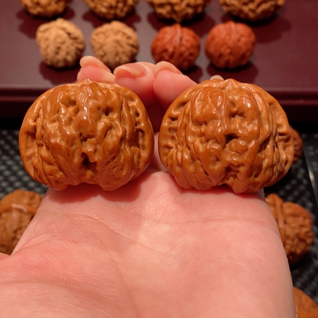 文玩核桃把件蛤蟆头