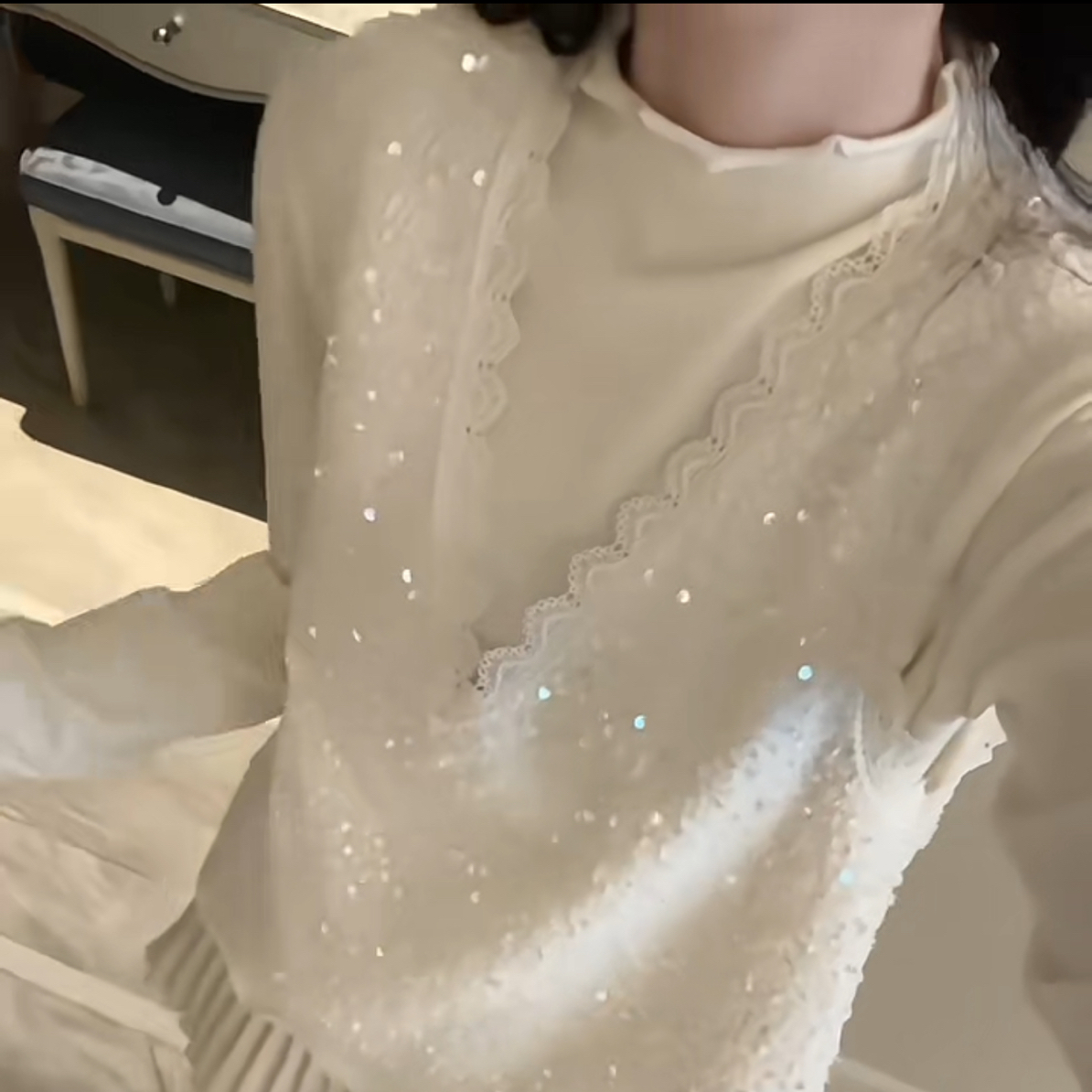 9319 亮片千金风马甲俩件套