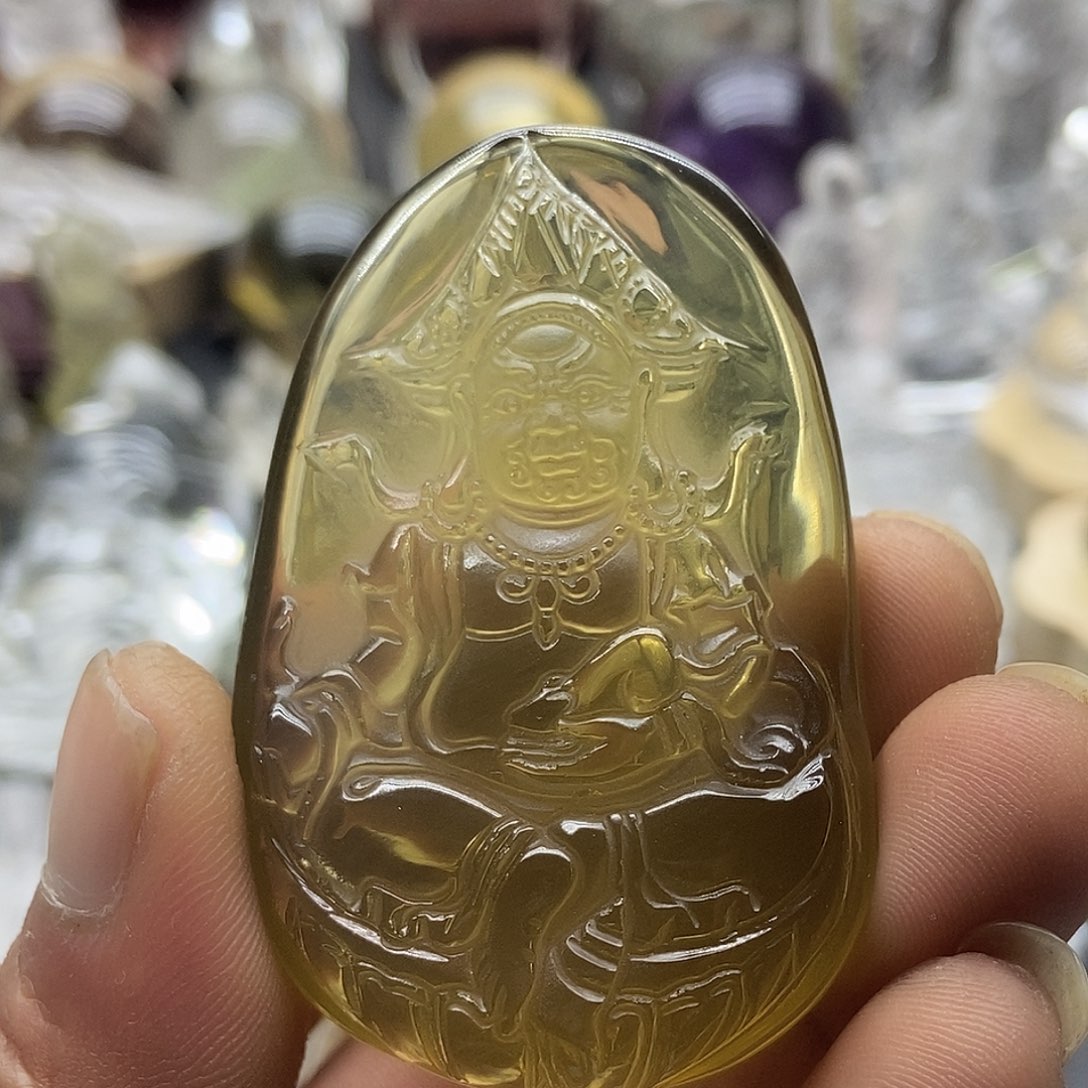 水晶挂件未镶嵌润*月吊坠