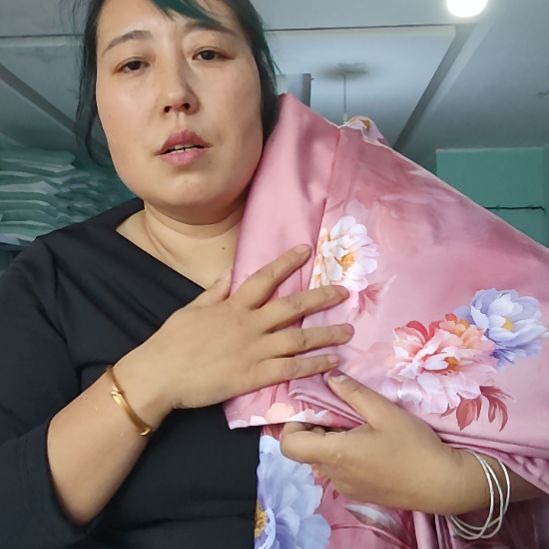 棉花高端大床双人四件套，2m×2m四。