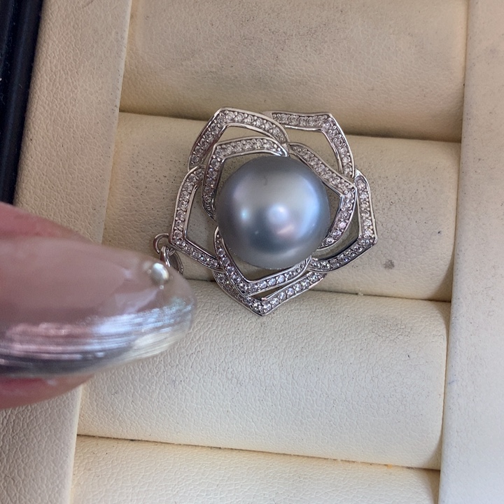 颈饰银S925镶嵌海水珍珠