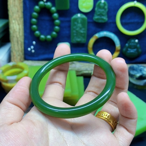 岫玉未镶嵌岫玉一****友