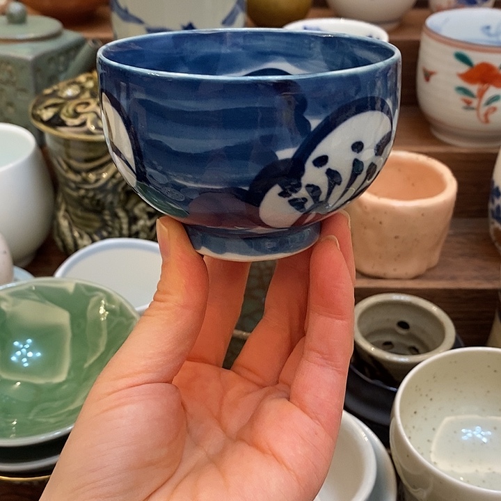    中古物品默认微瑕，谨慎参拍，满18包邮！