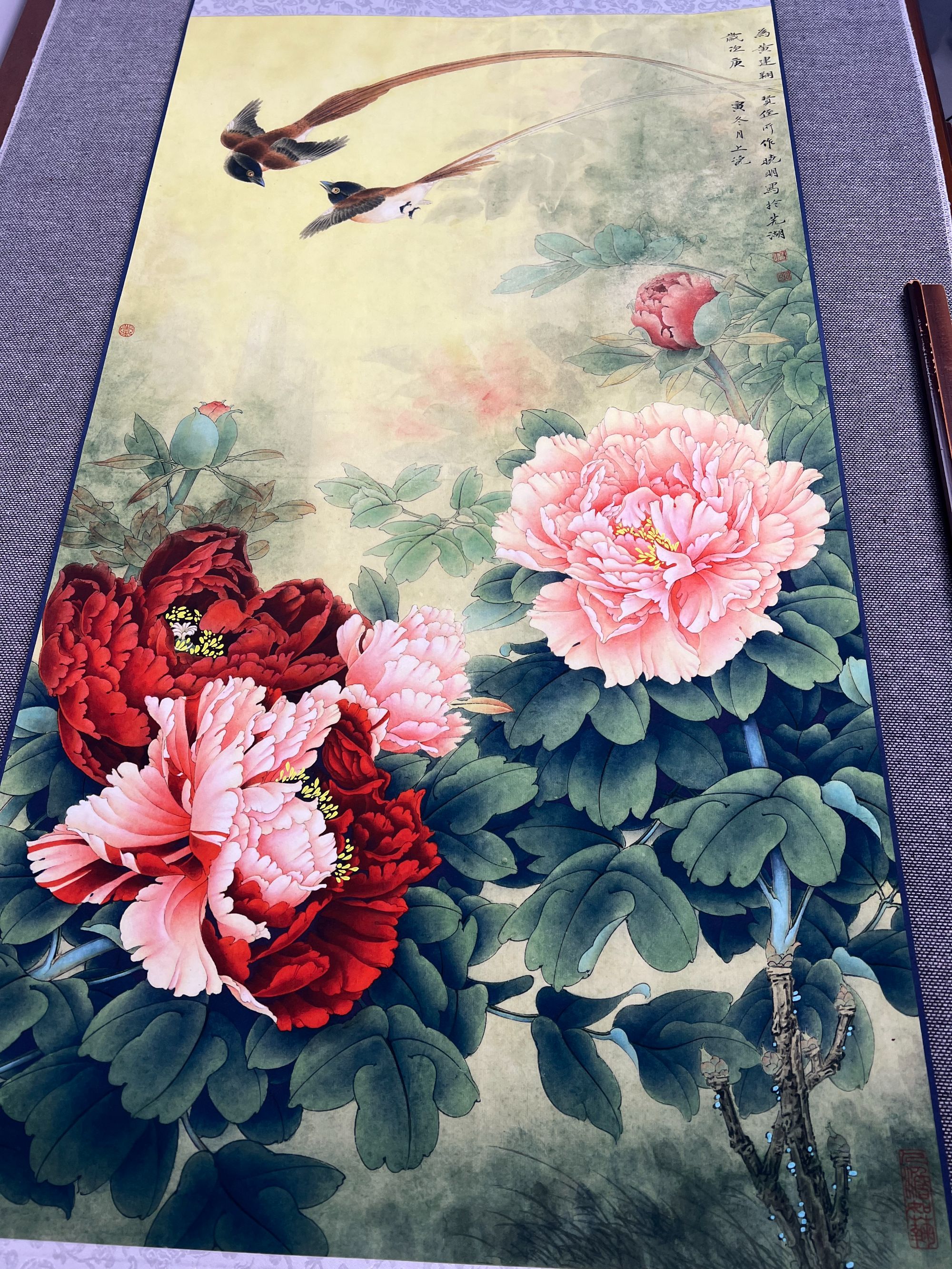 《工笔牡丹》三尺竖幅卷轴装饰卷轴挂画用于客厅