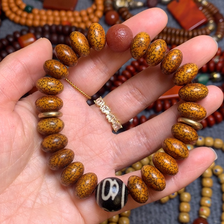 星月菩提吊坠菩提