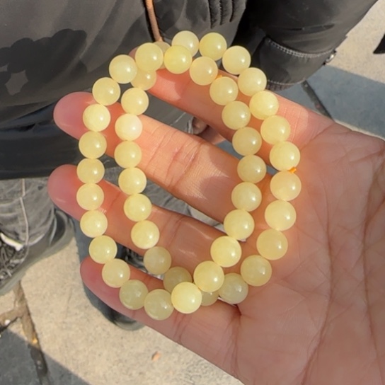 和田玉手链未镶嵌卡8冰黄口