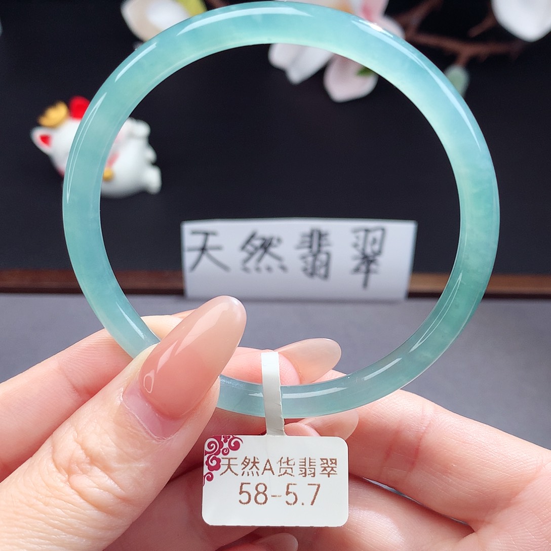 翡翠手镯（圆镯）未镶嵌苏*茜