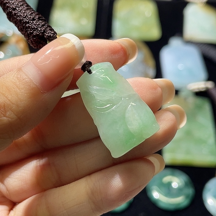 颈饰未镶嵌翡翠竹节