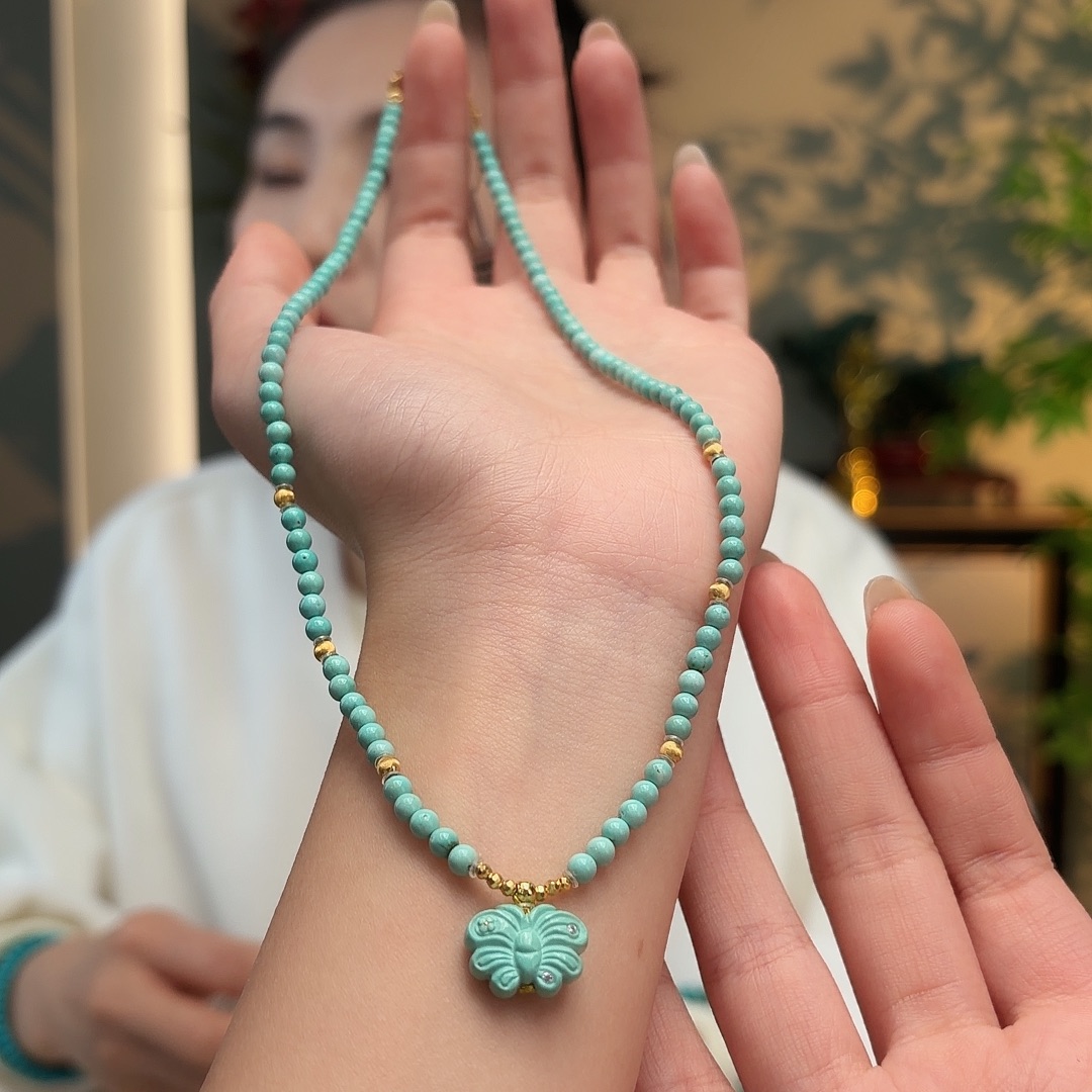 绿松石18K金镶嵌颈饰