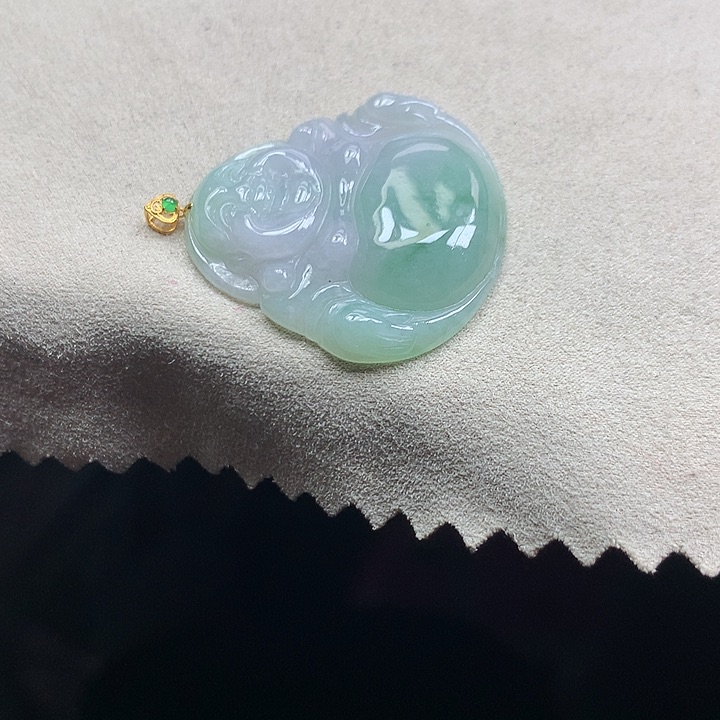 翡翠颈饰18K金镶嵌吊坠