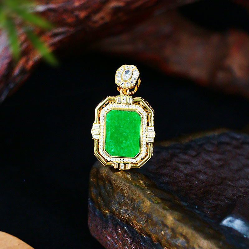 翡翠吊坠【5837RE】