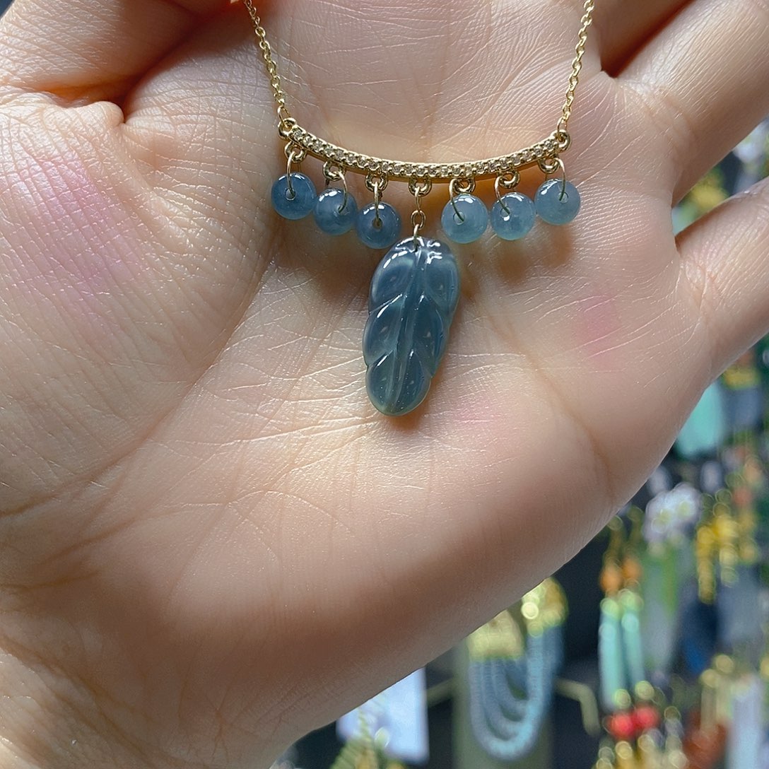 未镶嵌翡翠耳饰翡翠