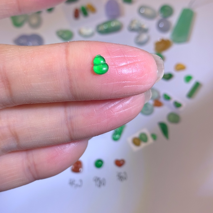 翡翠未镶嵌套链葫芦