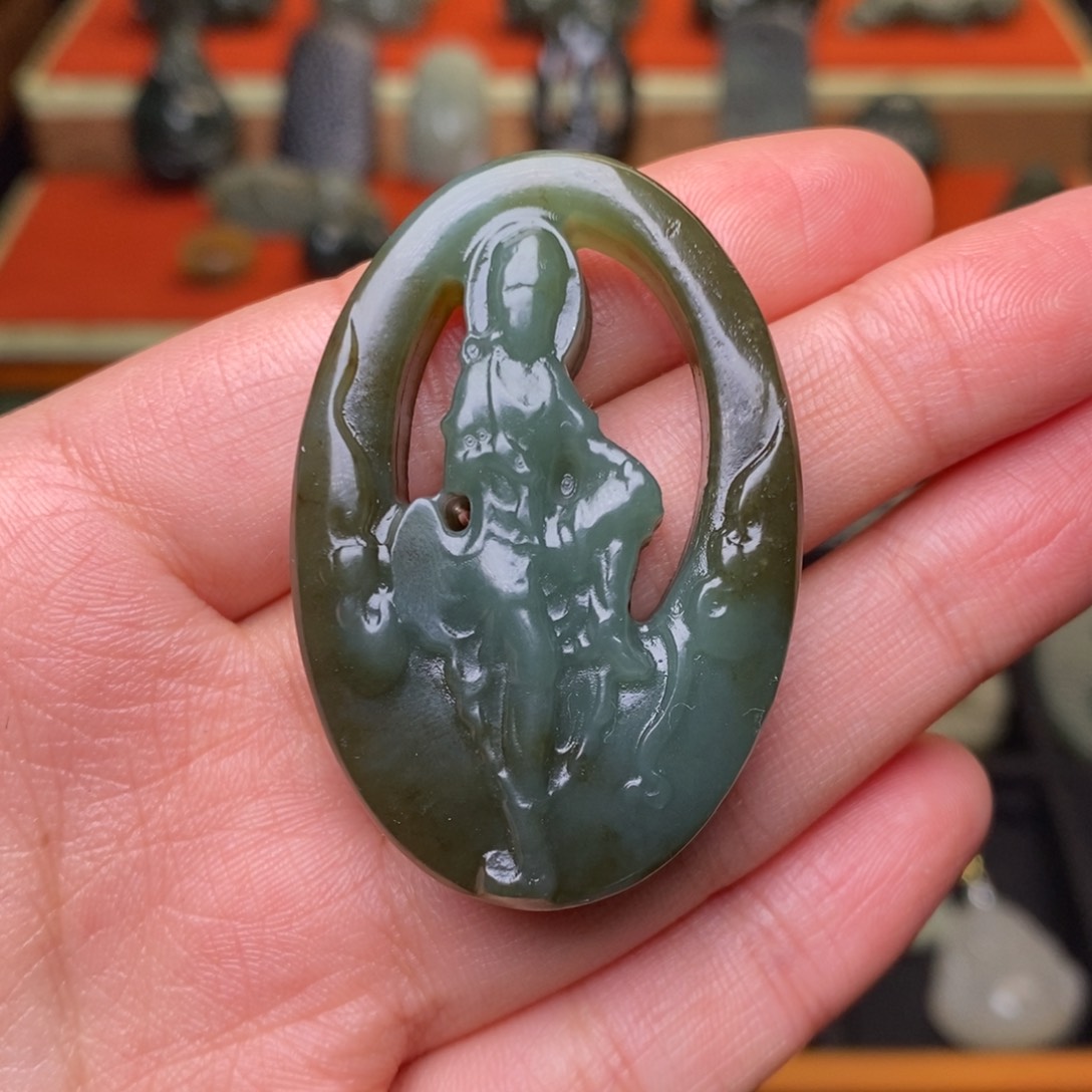 和田玉颈饰未镶嵌