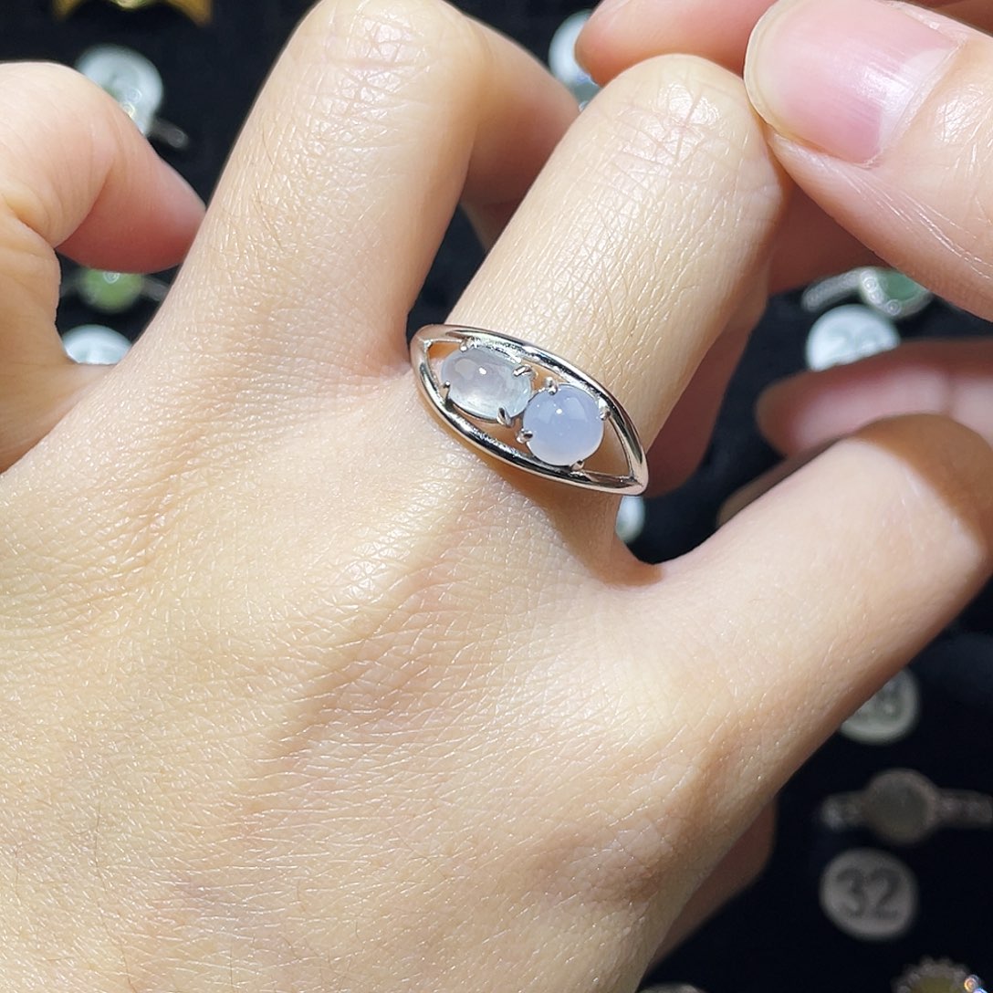 翡翠未镶嵌戒指戒指