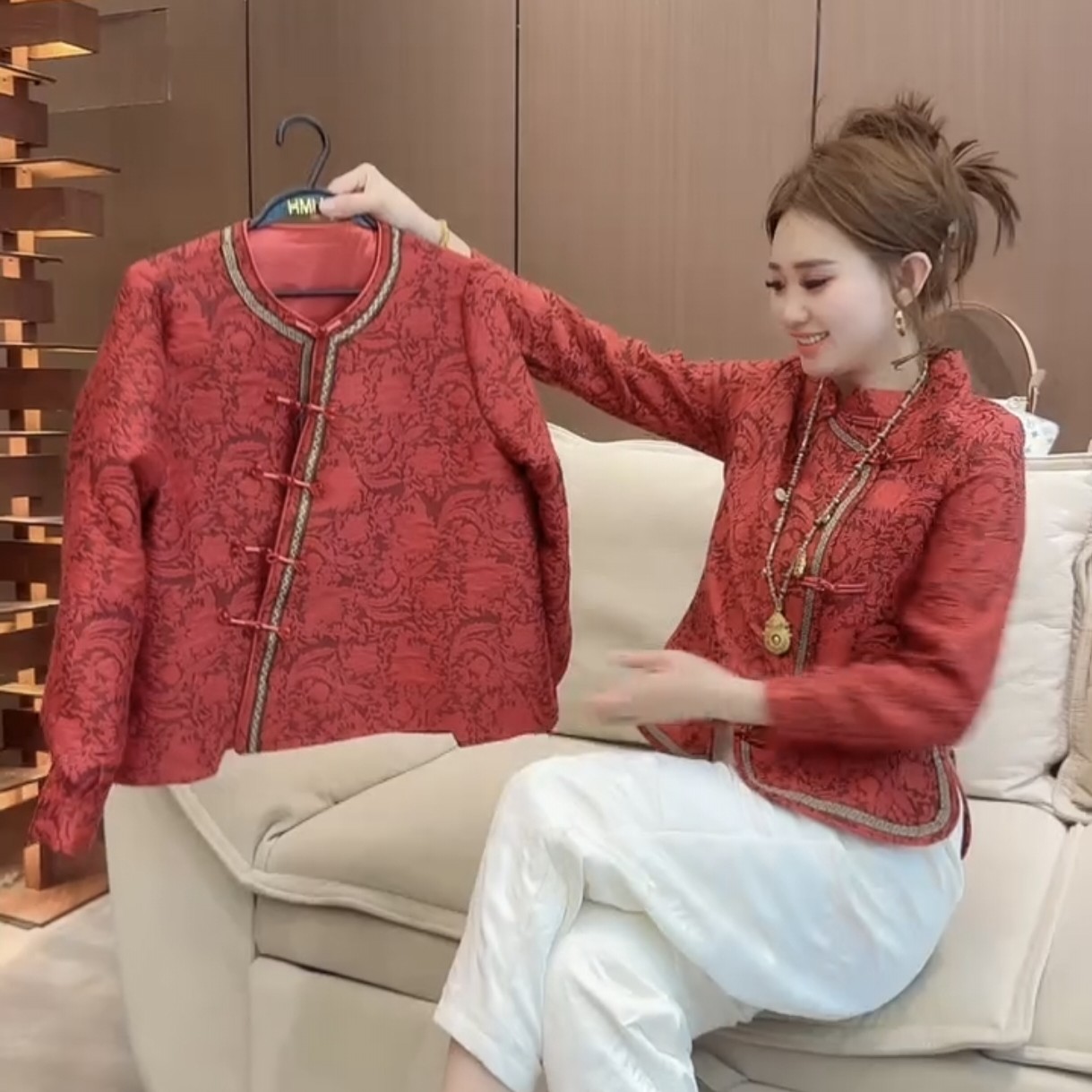 冬季新中式重工盘扣提花长袖衬衫女复古立领修身显瘦百搭中国风