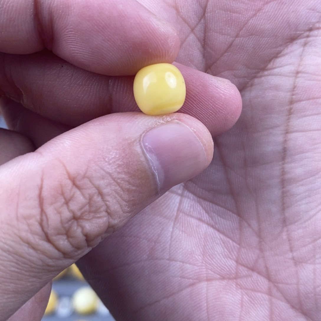 手链琥珀未镶嵌付蜜蜡