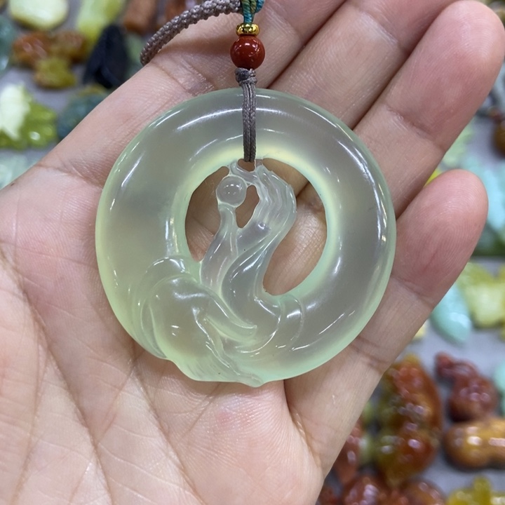 未镶嵌蛇纹石玉挂件