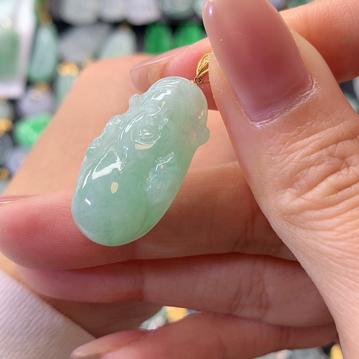 【闪购商品】翡翠吊坠(赠链)18K金镶嵌