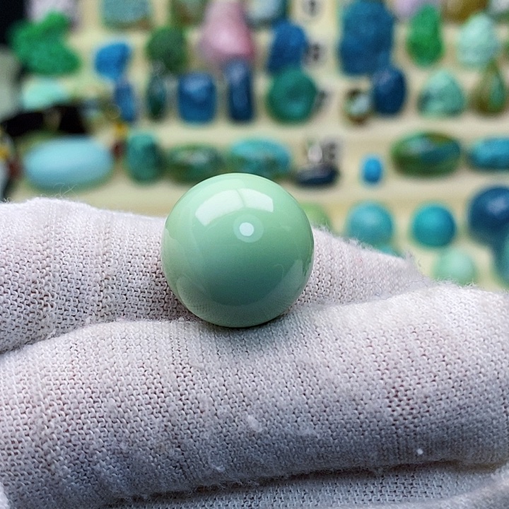 绿松石配饰未镶嵌