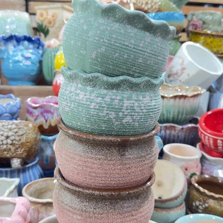 凑9块包邮，有孔，陶瓷花盆