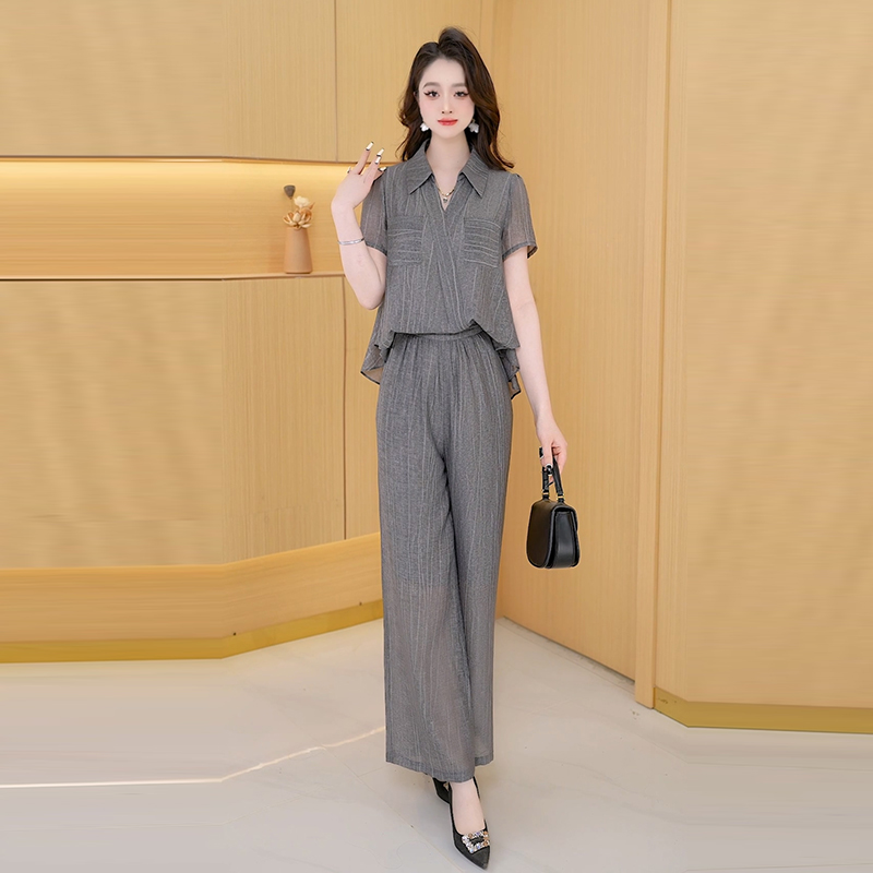 【两件套】夏季时尚修身气质短袖洋气休闲收腰显瘦减龄女装套裤