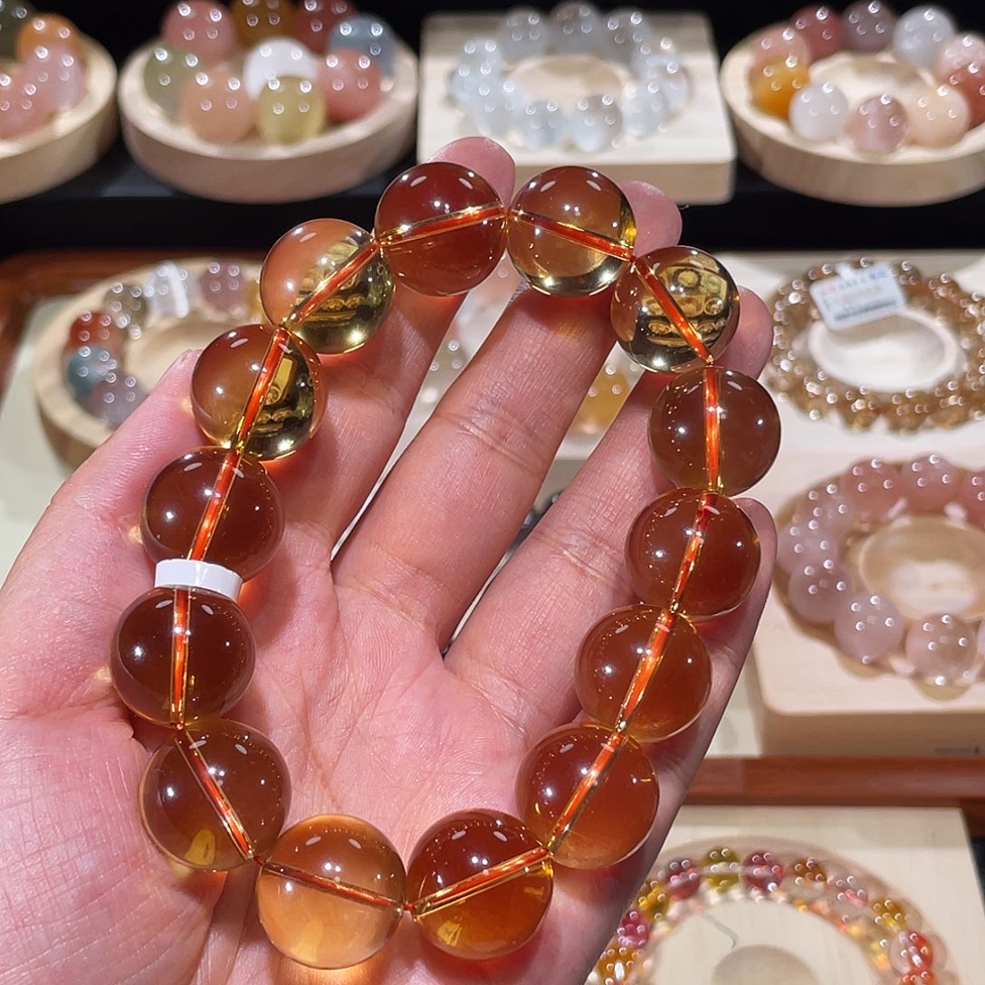 水晶手链未镶嵌黄水晶手链，晶体通透