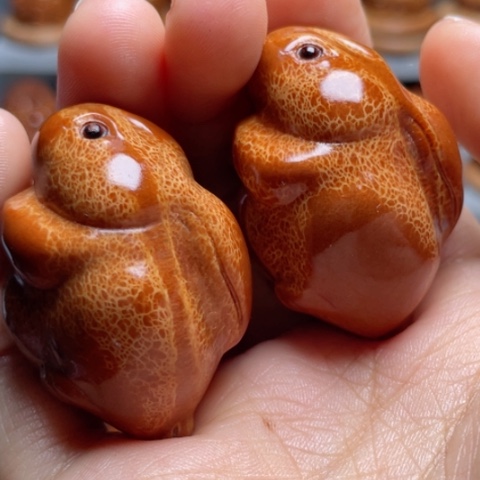 吊坠橄榄核兔子手球3.2