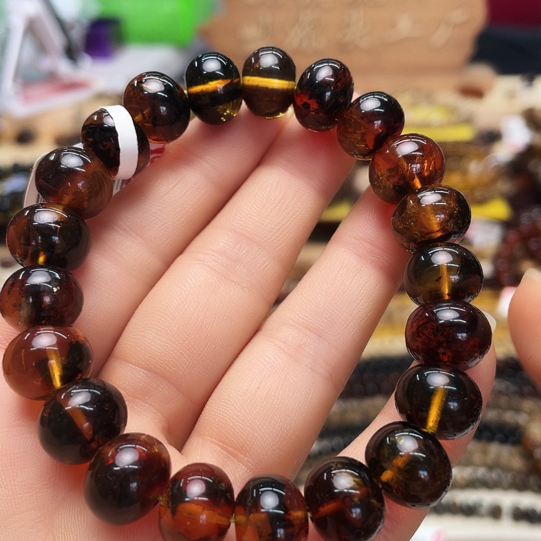 未镶嵌琥珀裸石十二70141