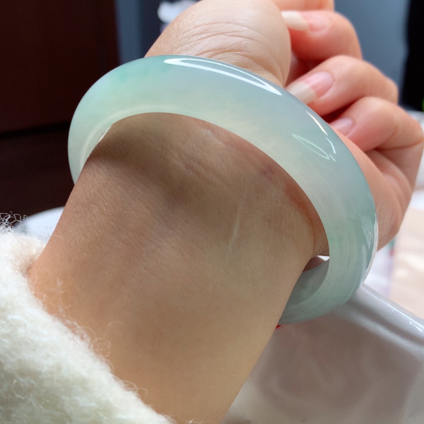 【闪购商品】翡翠手镯未镶嵌天然翡翠手镯