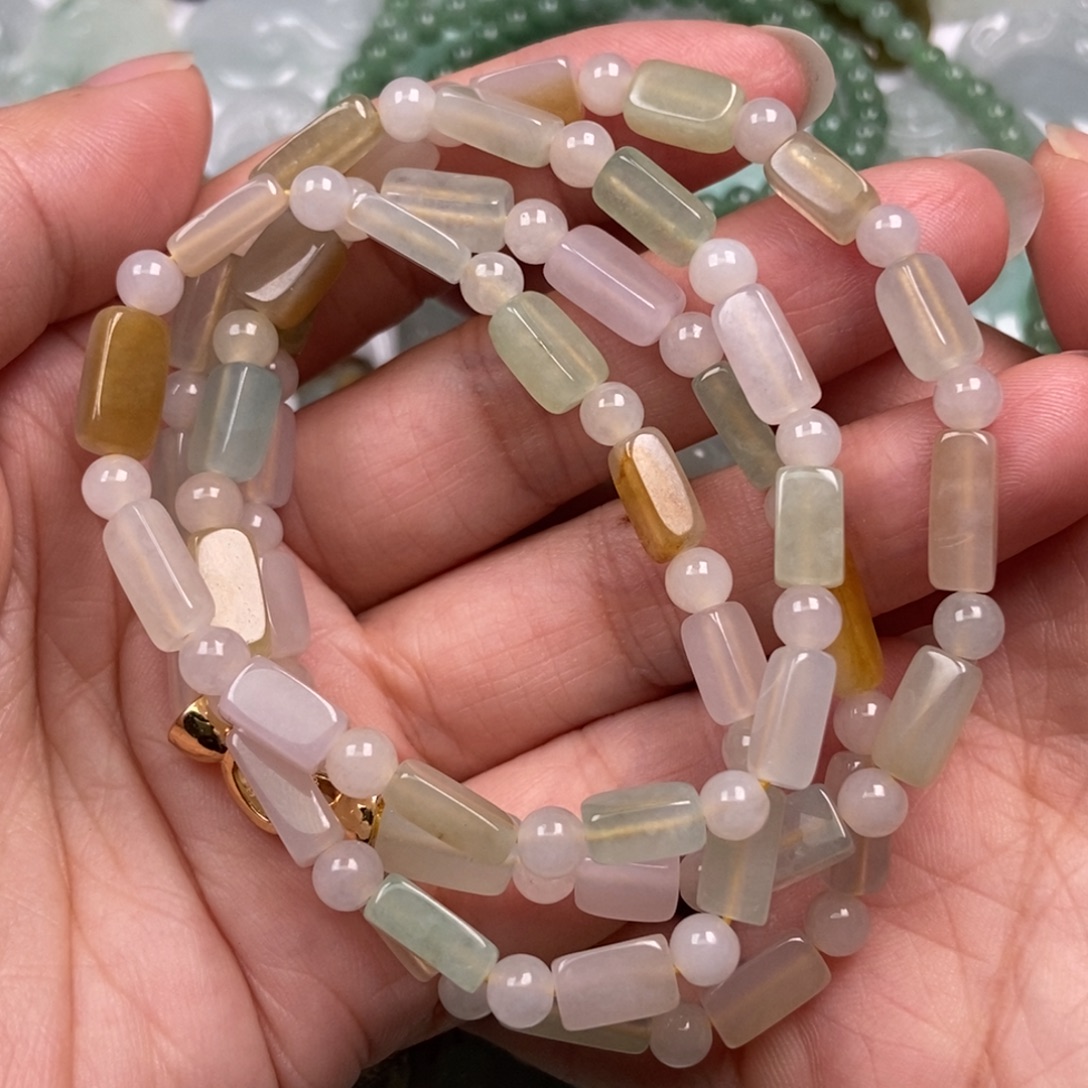 都***堰翡翠未镶嵌颈饰翡翠