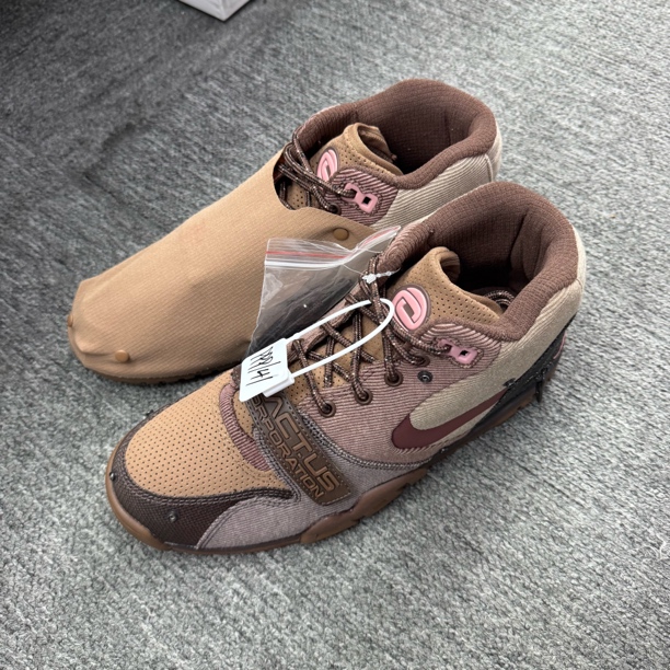 41码 全新 nikeTS训练鞋 棕色