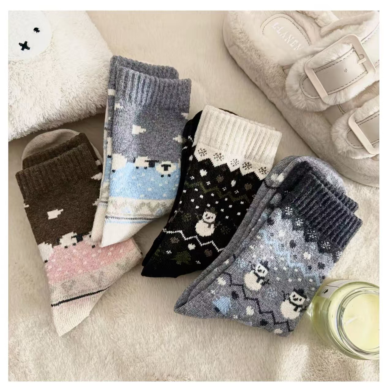 女士卡通羊子樱桃猫冬季绵羊毛女袜四双装