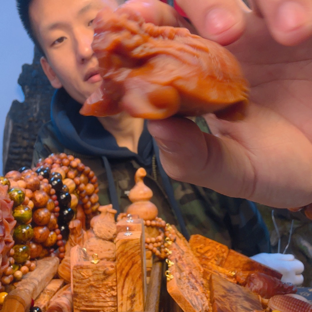 ****花松木（琥珀木）无事牌龙龟