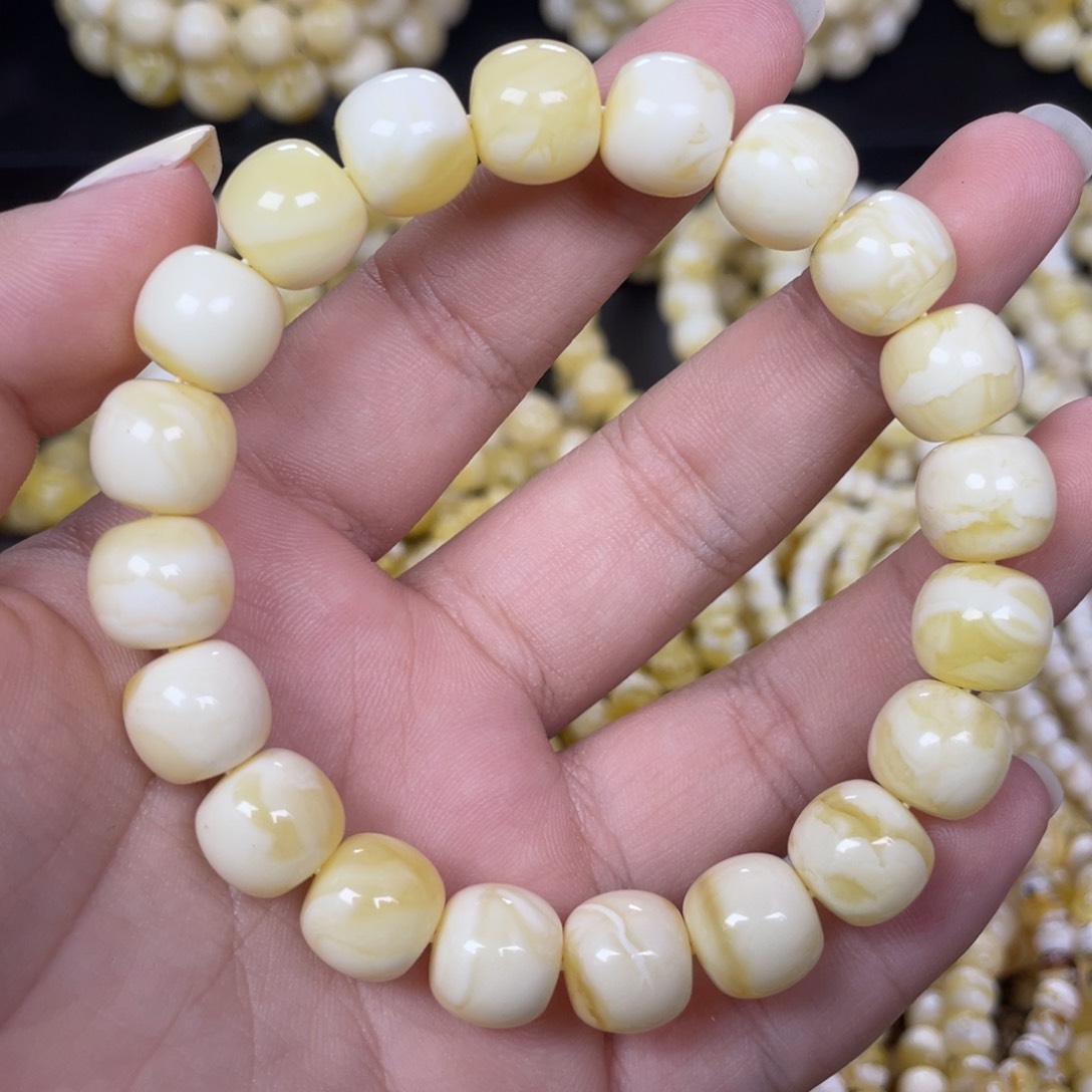 蜜蜡未镶嵌珠宝奇石11m